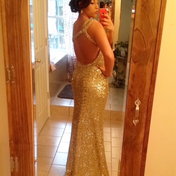 La Femme Dresses & Skirts - La Femme gold Sequin Prom Dress